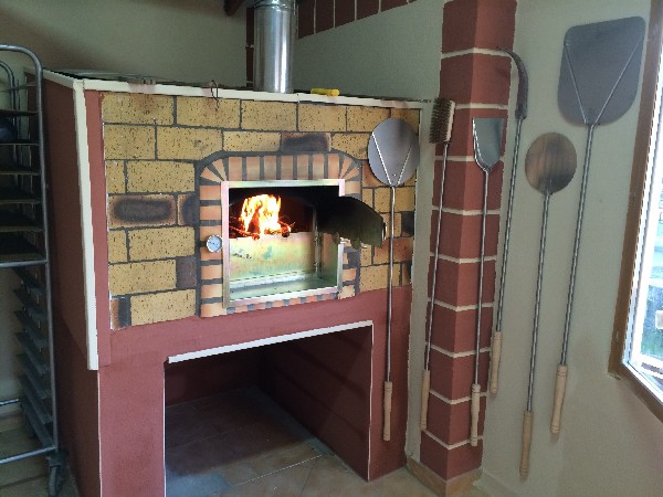 Four à pain prêt à chauffer