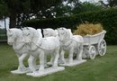 Statue charrette provençale avec 4 chevaux