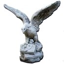 Aigle géant sur Rocher simple