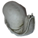 statue petit escargot gris