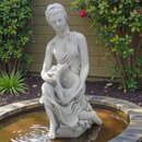 Statue Diane Assise tenant un Coquillage