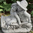 STATUE ENFANTS DANS LA BROUETTE