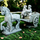 Statue Amoureux Timide dans charrette Cheval