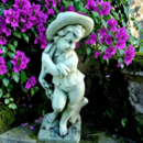 Statue Enfant au Chapeau Saison Hiver