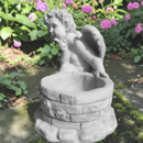 Statue Ange et son pot de fleurs