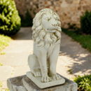 Statue Lion Assis