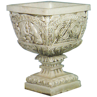 Vase carré sur pied