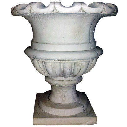 Vase sur pied base carrée