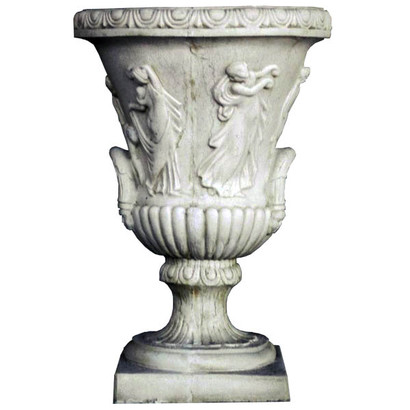 Vase calice avec figurines