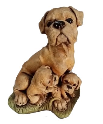 Statue bouledogue et ses chiots