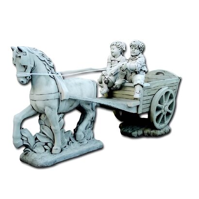 Statue Amoureux Timide dans charrette Cheval