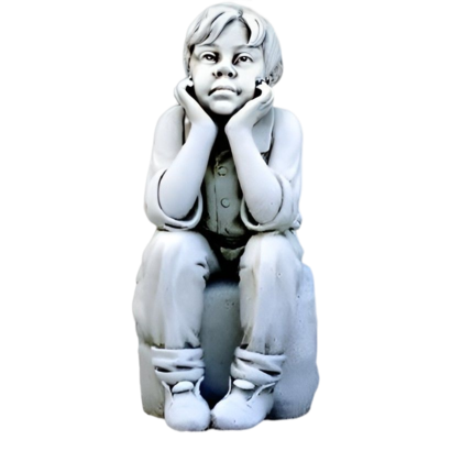 Statue l'Enfant Rêveur assis sur un rocher