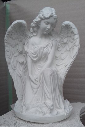 Statue Ange agenouillé