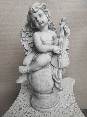 Angelot musicien au violon