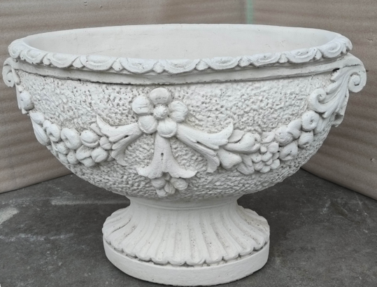 vase coupe ovale sur pied