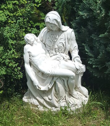 Statue de la Piéta de Michel Ange