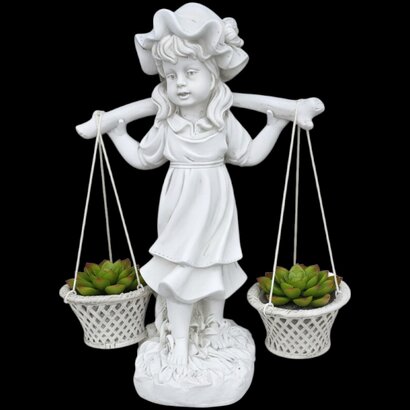 statue fillette porteuse d'eau