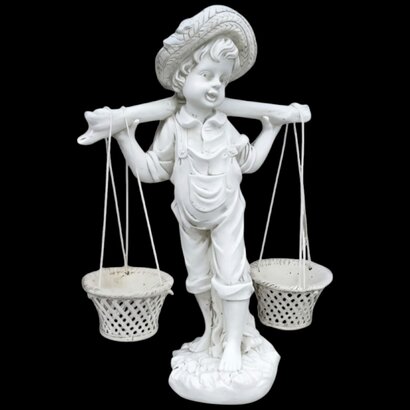 statue garçon porteur d'eau