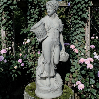 Statue Malaguena