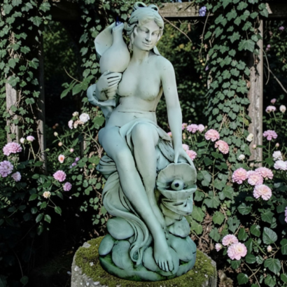 Statue de jardin en pierre Calypso