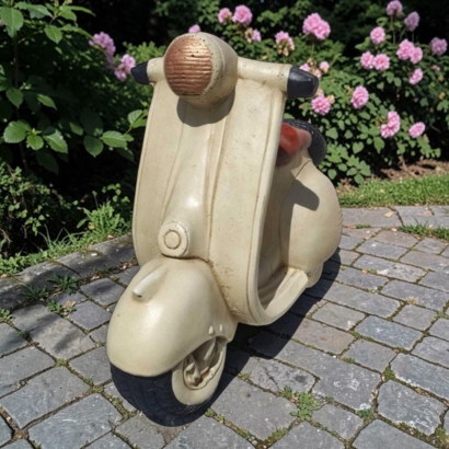 Vespa marron en pierre