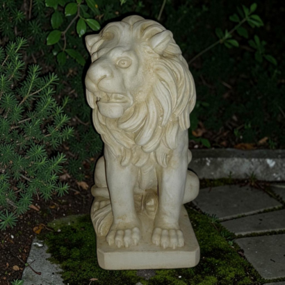 Statue Lion Assis (regard à droite)