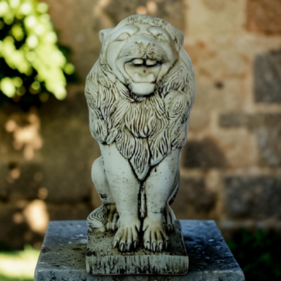 Statue Lion Assis Gueule Ouverte