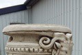Vase Tête de Bélier sur Pied
