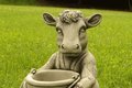 Statue Vache et son seau