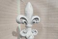 Chapeau pilier fleur de Lys