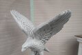 Statue Aigle moyen sur rocher