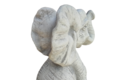 statue en pierre Eléphanteau assis