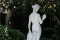 statue  femme Vénus à la pomme ERIS 120 cm