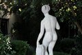 statue  femme Vénus à la pomme ERIS 120 cm