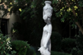 Statue Femme avec jarre et cruche