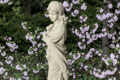  Statue femme tenant une lyre