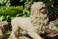 Statue Lion Géant avec Patte droite sur Boule